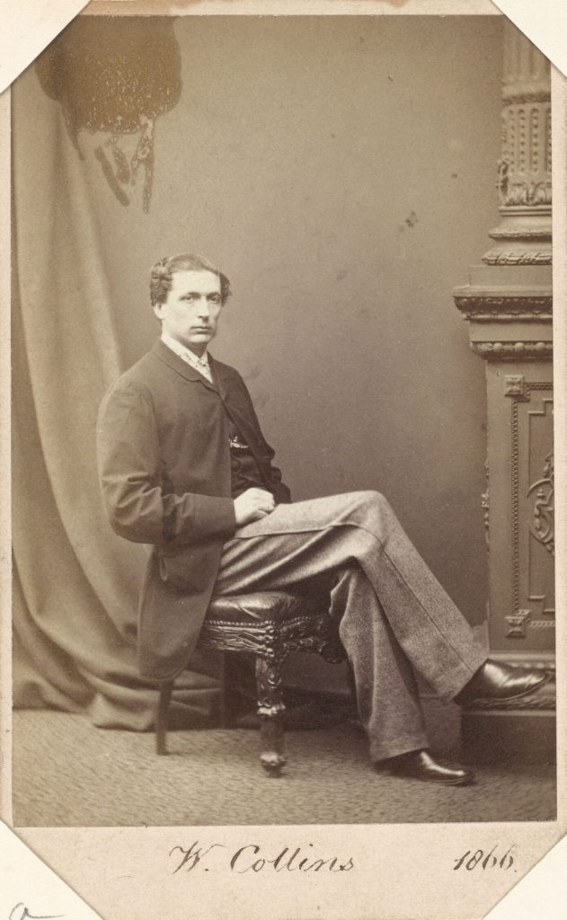 1110314-1702485936 ヴィクトリア朝時代のヴァレット